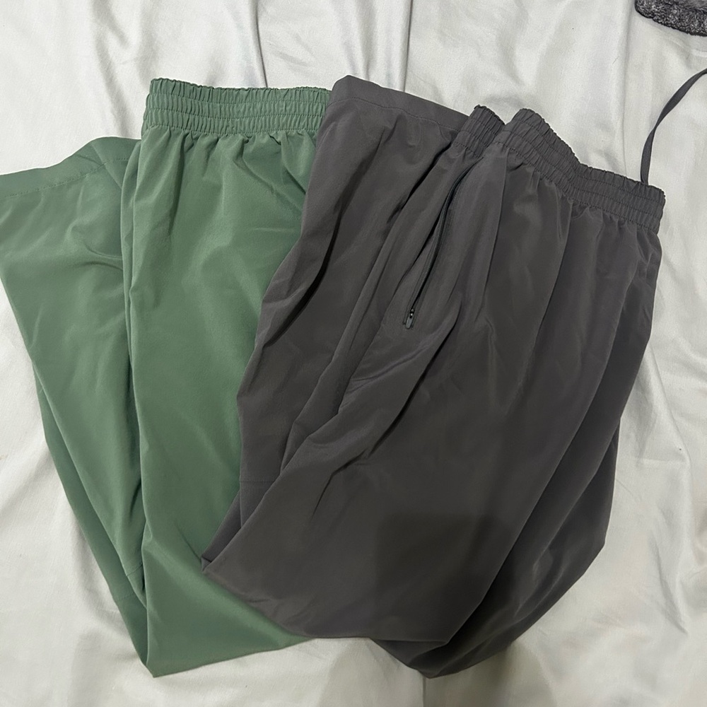 Outdoor Voices Green and Gray Zephyr pants 26”